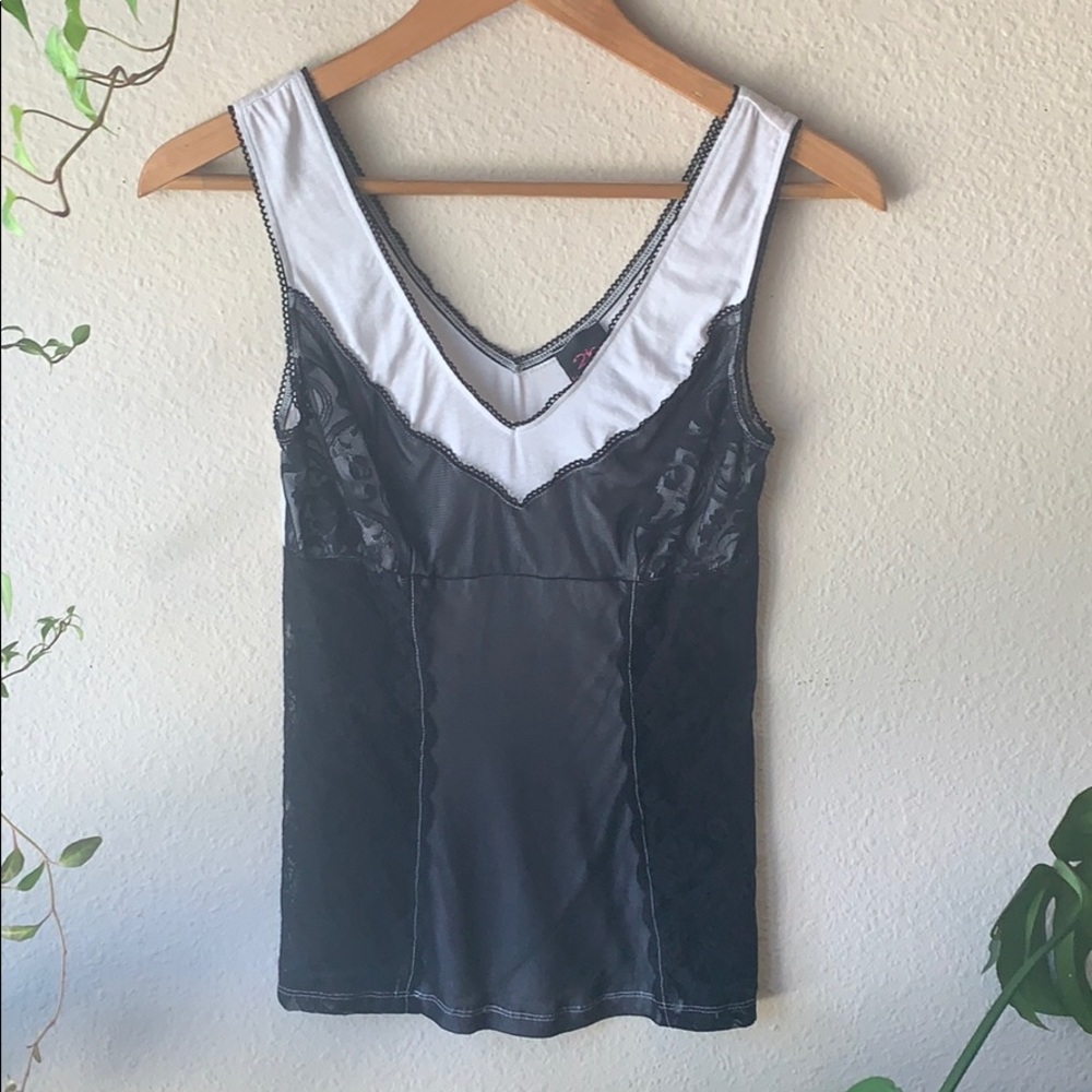 2b Bebe Top - Picture 5 of 5